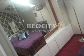 Zemun, Centar, Glavna, 4.5, 143m2, Zemun, Flat