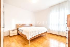 Zagreb, Šestine, prostrani četverosobni stan NKP 92,95 +GPM, Zagreb, Wohnung