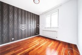 Zagreb, Mikulići, trosoban stan NKP 120 m2, Zagreb, Wohnung