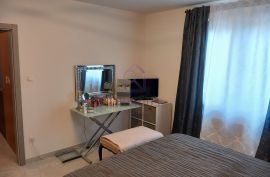 Apartmantska kuća u Višnjanu, 4 samostalne jedinice + garaža, Višnjan, بيت