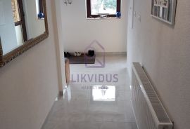 Apartmantska kuća u Višnjanu, 4 samostalne jedinice + garaža, Višnjan, بيت