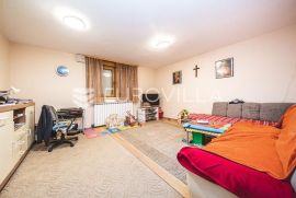 Zagreb, Trešnjevka, trosoban stan NKP 70 m2, Zagreb, Wohnung