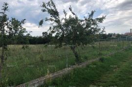 Građevinsko zemljište Prodaje se građevinsko zemljište, Štinjan, Pula, Land