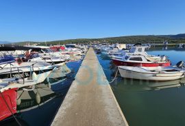 Uvala Soline, Čižići, Stanovi 2S+DB sa terasama u novogradnji 320m do plaže, prodaja, Dobrinj, Διαμέρισμα