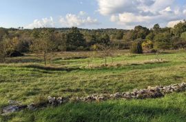 Labin, kompleks građevinskog i poljoprivrednog zemljišta, Labin, Γη