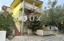 ZADAR, SABUNIKE - Kuća sa 3 apartmana, Privlaka, Ev