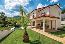 BREGI, kuća od 235 m2 s bazenom, Matulji, House