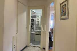 Prodaja adaptiranog stana na Belvederu 2S+DB  71.73 M2, Rijeka, Flat