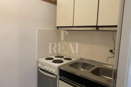 Simpatičan stan za prodaju na Srdočima 1SKL   38 M2, Rijeka, Apartamento