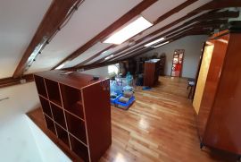 Opatija 1. red do mora dvoetažni stan 114.55 m2, Opatija, Appartment