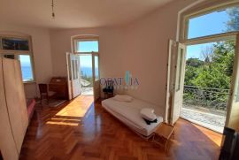 Opatija 1. red do mora dvoetažni stan 114.55 m2, Opatija, Appartment