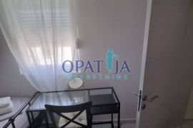 Zadar, stari grad stan 75m² renoviran 200m do mora, Zadar, Appartment