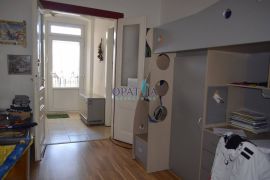 Rijeka, u centru, stan 152 m2 s terasom od 30 m2, Rijeka, Flat