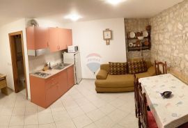 VRSAR, centar- kuća s 4 apartmana, Vrsar, Casa