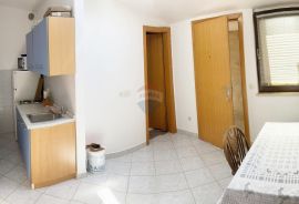 VRSAR, centar- kuća s 4 apartmana, Vrsar, Casa