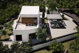 Stobreč, vila s pomoćnim objektom 50 m2 bazenom i pogledom na more, Split - Okolica, Casa