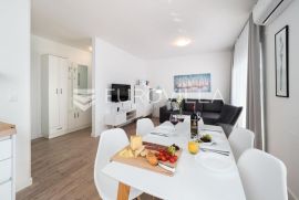 Trogir, komforni jednosobni stan površine 63 m2, Trogir, Wohnung