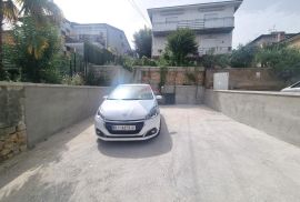 OPATIJA,CENTAR- stan, parking, okućnica, balkon, pogled na more, Opatija, Διαμέρισμα