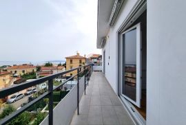 OPATIJA,CENTAR- stan, parking, okućnica, balkon, pogled na more, Opatija, Διαμέρισμα