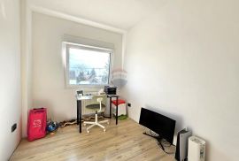 DUGO SELO, trosoban stan u centru, potpuno namješten, Dugo Selo, Appartement