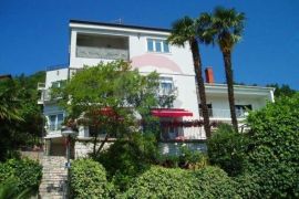 OPATIJA - vila s 4 apartmana, Opatija, Kuća