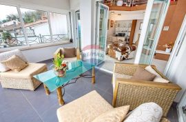 OPATIJA - penthouse s vrtom, panoramski pogled, Opatija, Stan