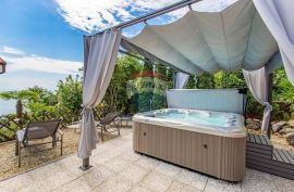 OPATIJA - penthouse s vrtom, panoramski pogled, Opatija, Stan