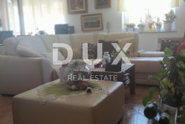 ISTRA, ROVINJ - Dvoetažni stan 78 m2 sa dvije garaže!, Rovinj, Flat