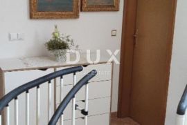 ISTRA, ROVINJ - Dvoetažni stan 78 m2 sa dvije garaže!, Rovinj, Flat