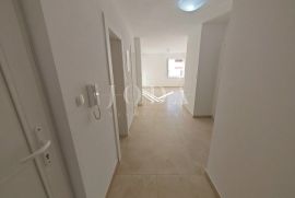 Novogradnja 200m od mora, Novi Vinodolski, Apartamento