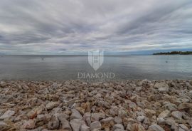 Umag, okolica komforan stan s pogledom na more !, Umag, Daire