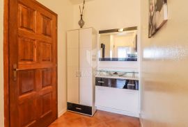 Umag, okolica komforan stan s pogledom na more !, Umag, Appartement