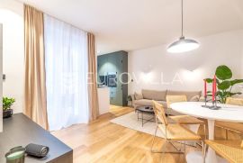 Zagreb, Trpimirova ulica, prekrasan trosobni stan s loggiom 48 NKP, Zagreb, Flat