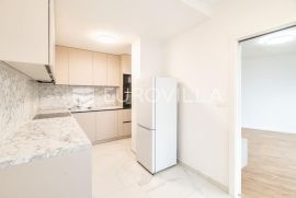 Zagreb, Trešnjevka, potpuno novoadaptirani dvosoban stan, NKP 67 m2 + GPM, Zagreb, Appartment