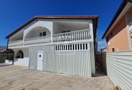 Vir - Restoran + stambeni objekt 361m2! Novo u ponudi! 399000€, Vir, Casa