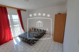 Vir - Restoran + stambeni objekt 361m2! Novo u ponudi! 399000€, Vir, Casa