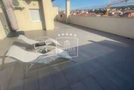 Zadar - Penthouse 100.44m2 novi stan kompletno namješten! 359000€, Zadar, Flat