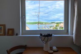 Rovinj,savršeno renovirani stan s pogledom na more-44m2, Rovinj, Apartamento