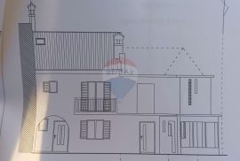 Rovinj,Valbruna,dvojna kuća za renovaciju na 500m2 okućnice sa 4 stana, Rovinj, Casa