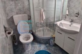 PRODAJA apartman 20 m2 Pula, 6. kat, terasa, Pula, Daire