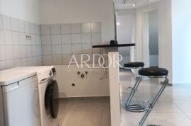 Jadranovo, novouređeni apartman, 45 m², Crikvenica, Kвартира