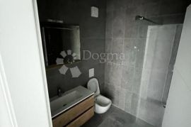 Apartman 115m2 prvi red do mora Selce-Crikvenica, Crikvenica, Appartement