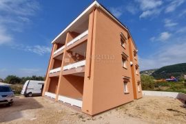 Maisonette Apartment Seawiew, Rab, شقة