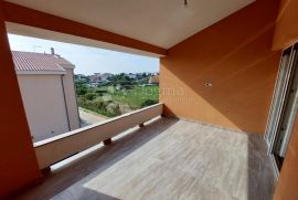 Maisonette Apartment Seawiew, Rab, شقة