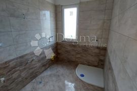 Predivni apartman na 1 katu u novogradnji, Rab, Appartment