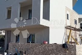 BRODARICA KOD ŠIBENIKA DVOSOBNI APARTMAN U PRIZEMLJU APP 2, Šibenik - Okolica, Daire