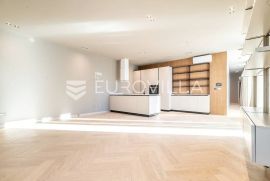 Zagreb, Jelenovac luksuzan četverosoban penthouse NOVOGRADNJA, Zagreb, Appartement