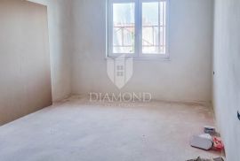 Poreč, novogradnja, stan na prvom katu 500m od mora!, Poreč, Appartement