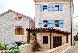 Poreč, okolica, renovirana autohtona kamena kuća!, Poreč, Casa