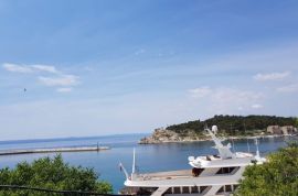 Atraktivan dvosoban stan na samoj rivi, Makarska, Apartamento